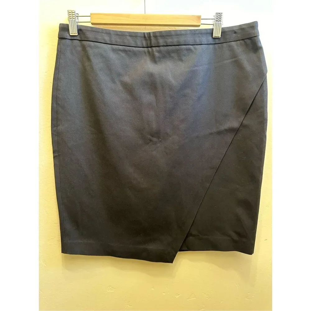 Banana Republic Black Crossover Faux Wrap Skirt With Zip Closure Size 12 - Picture 2 of 4